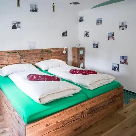 Ξενοδοχείο Bratwursthotel