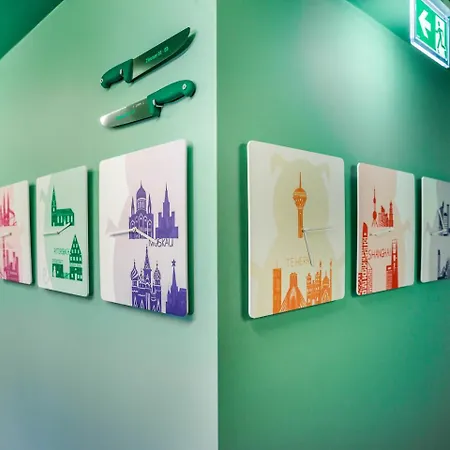 Ξενοδοχείο Bratwursthotel 3*