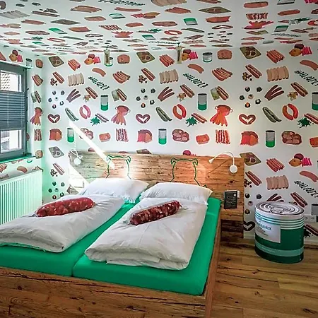 Bratwursthotel Hotell 3*