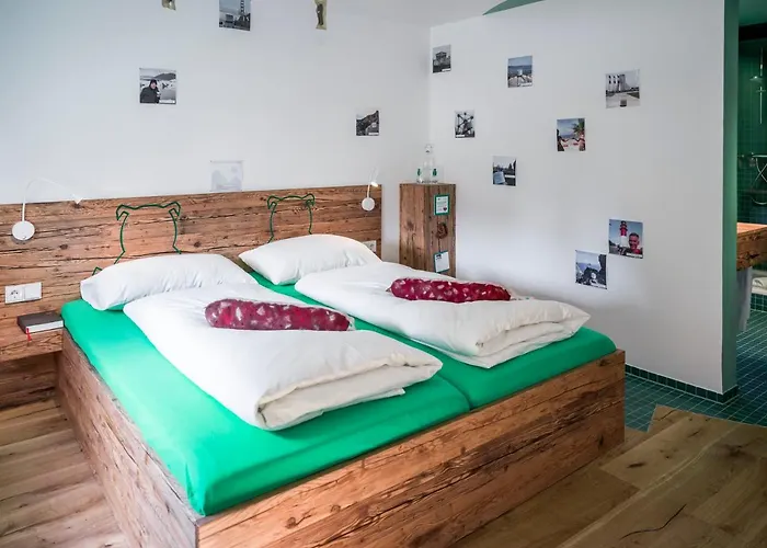 فندق Bratwursthotel