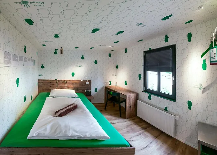 فندق Bratwursthotel