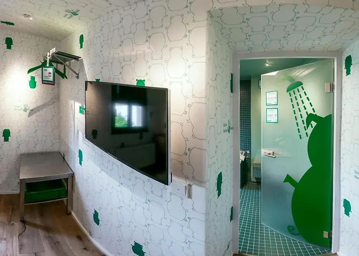 Bratwursthotel فندق 3*